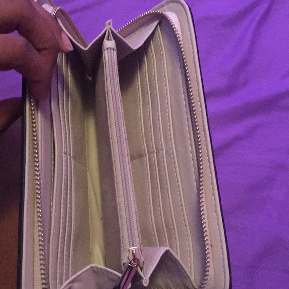 Wallet - Picture 3 of 3